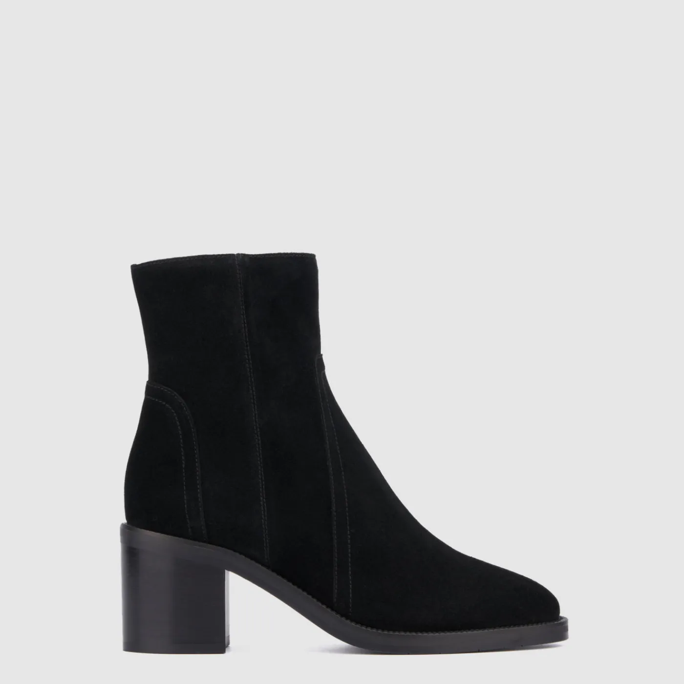 Boots*Aquatalia Janella Black suede