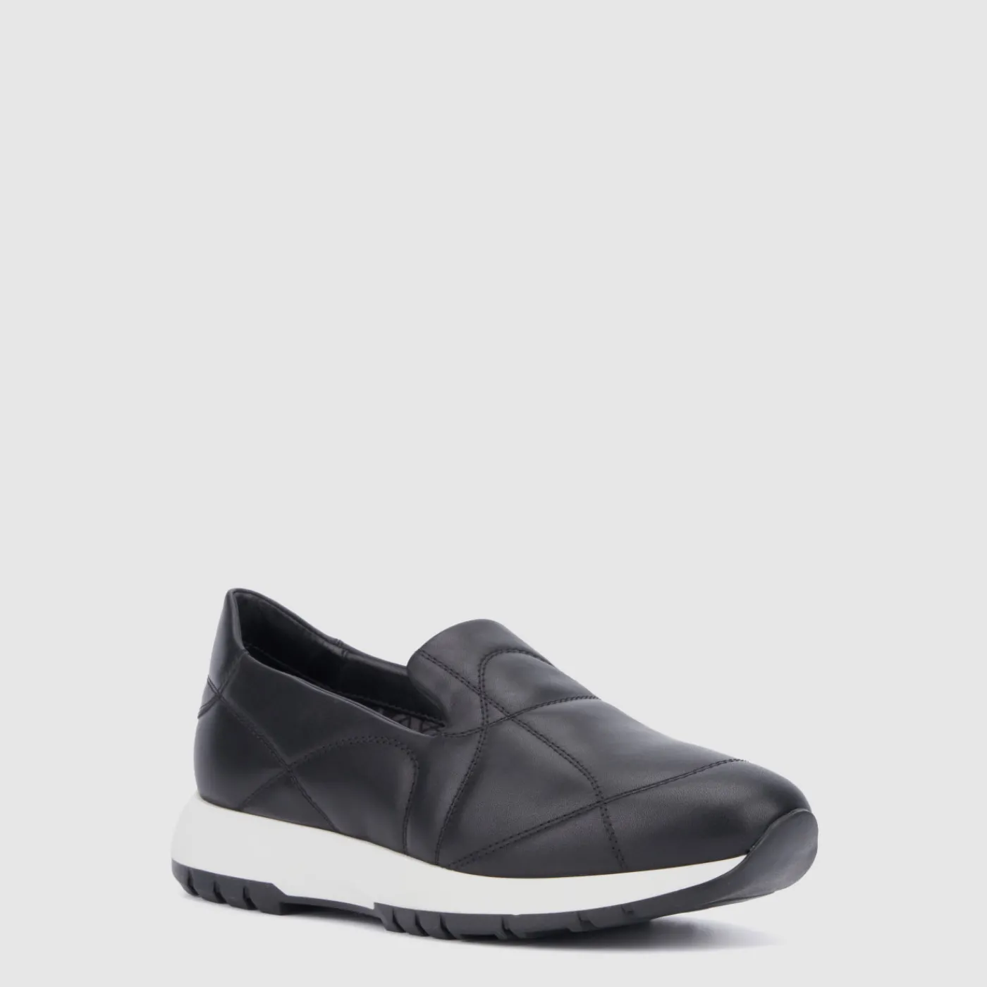 Sneakers*Aquatalia Katya Black