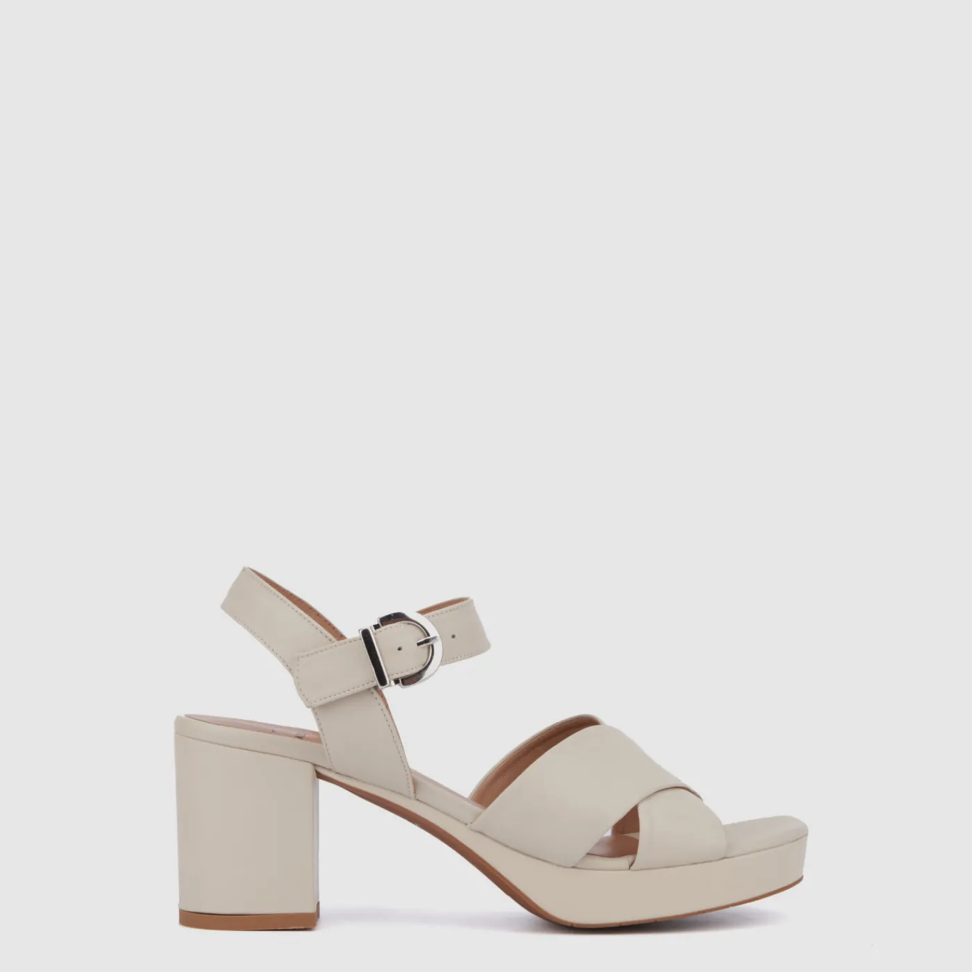 Heels|Sandals*Aquatalia Mianna Off white