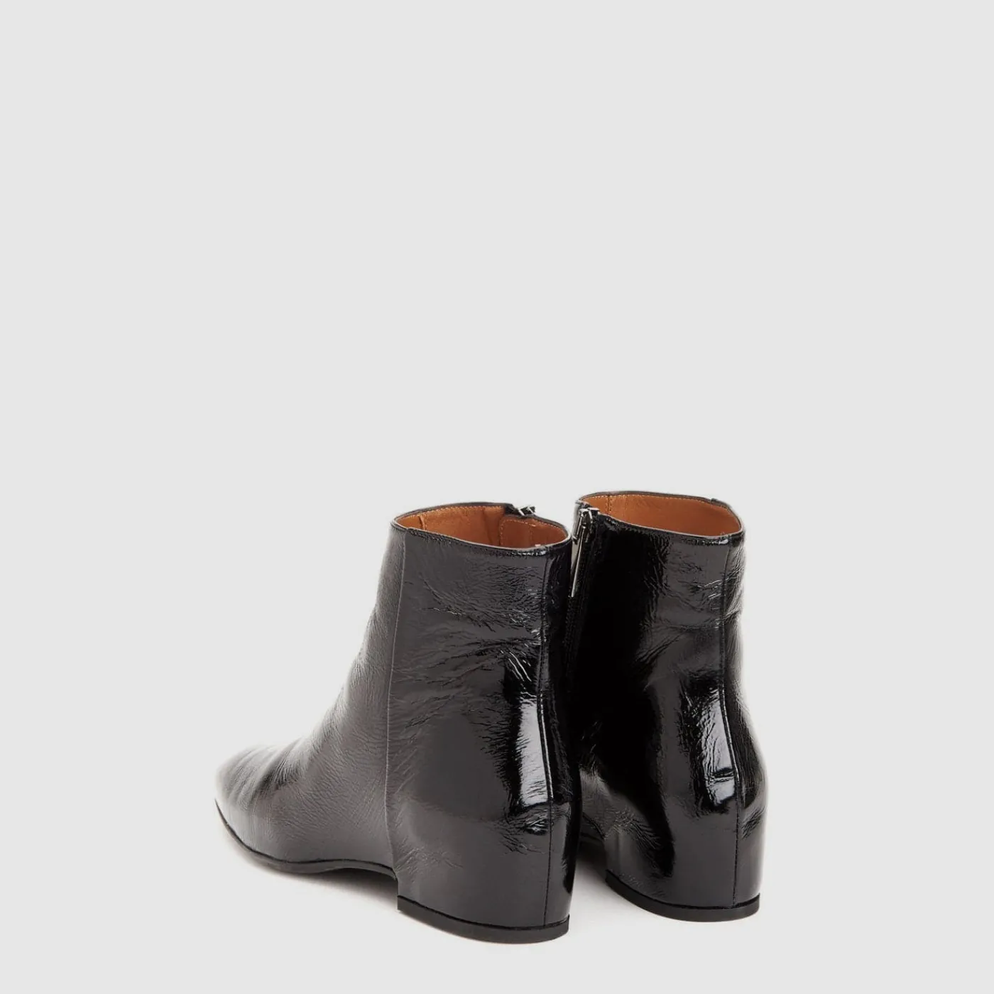Boots*Aquatalia Ulyssa Black patent