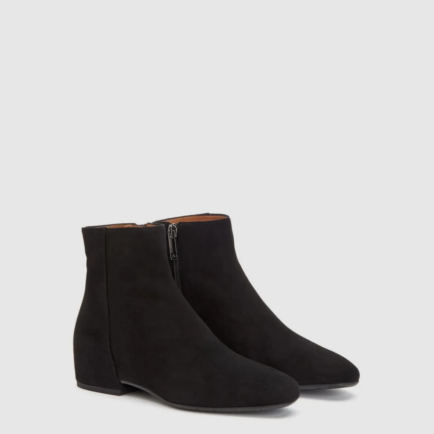 Boots*Aquatalia Ulyssa Black suede